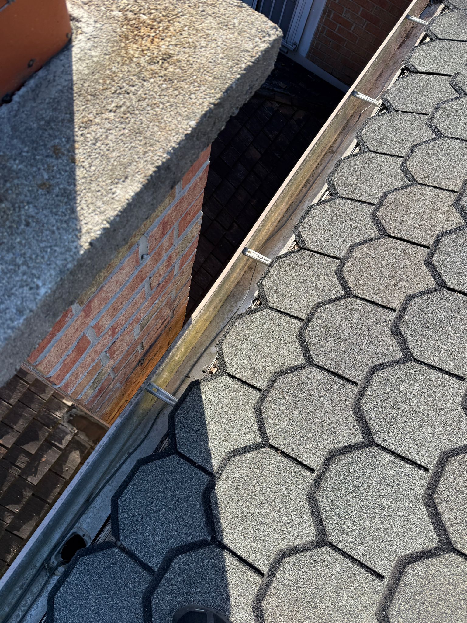 Eavestrough Gutter Cleaning Services