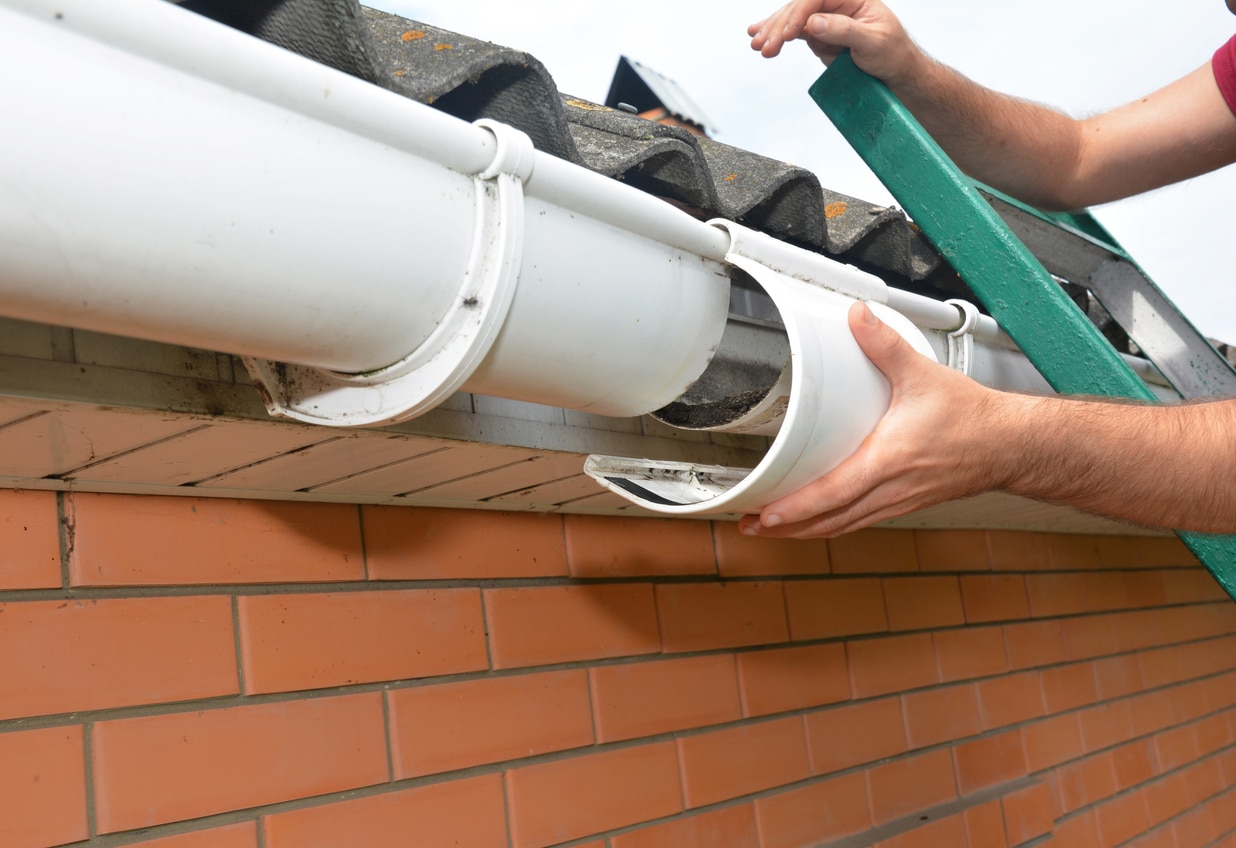 Professional gutter and eavestrough repair service by HR Property Maintenance in Greater Toronto Area