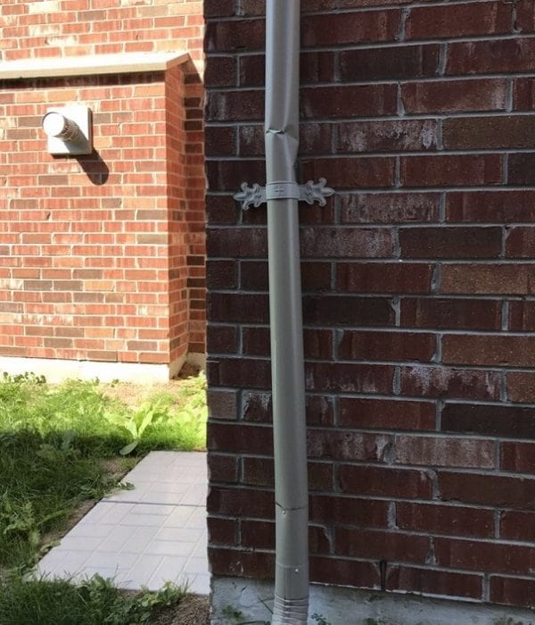 Professional gutter and eavestrough installation service in Greater Toronto Area by HR Property Maintenance