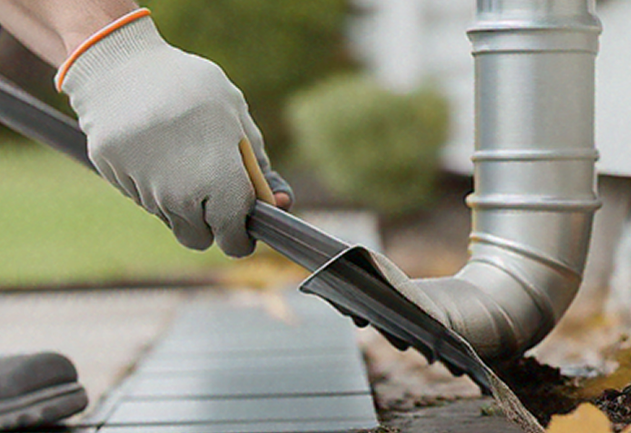 HR Property Maintenance downspout and gutter drainage cleaning service in Greater Toronto Area